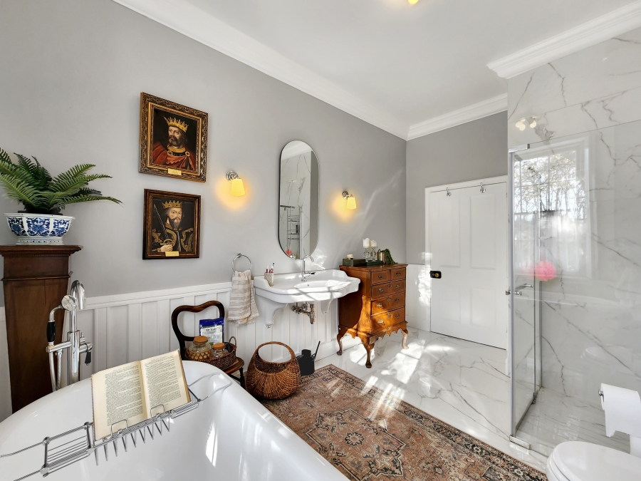 5 Bedroom Property for Sale in Newlands Western Cape